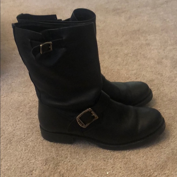 COPY - Veronica Shortie Frye Black Leather Boots - Picture 4 of 9